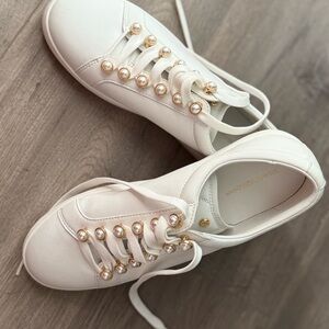 Stuart Weitzman White Sneakers with Low-Top Design and Rubber Sole